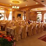 & Restaurant Great - Airport Szálloda Szarajevó