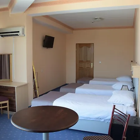 & Restaurant Great - Airport 4*