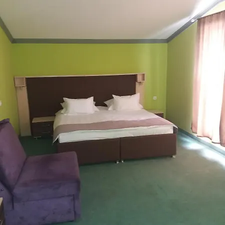 Hotel & Restaurant Great - Airport 4*