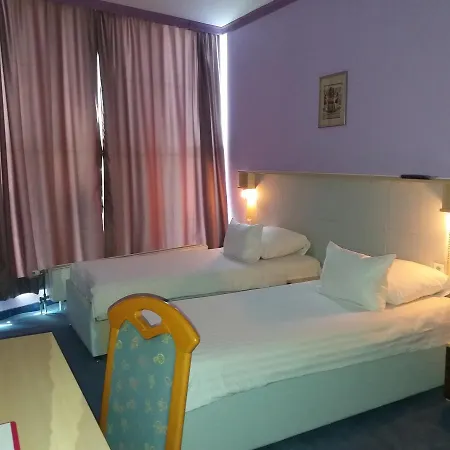 & Restaurant Great - Airport 4*