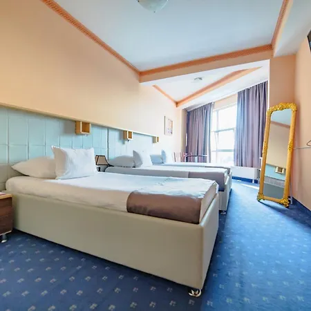 & Restaurant Great - Airport 4*