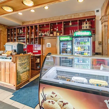 & Restaurant Great - Airport Hotell Sarajevo