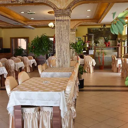 & Restaurant Great - Airport 4*