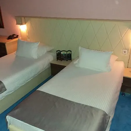 & Restaurant Great - Airport 4*