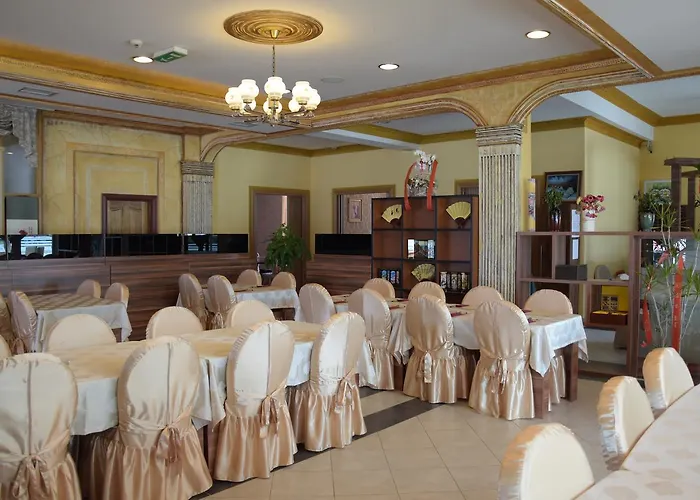 & Restaurant Great - Airport 4*