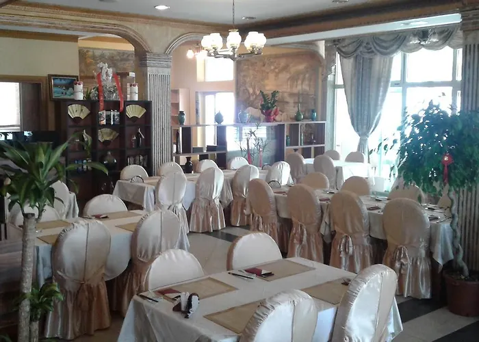 & Restaurant Great - Airport